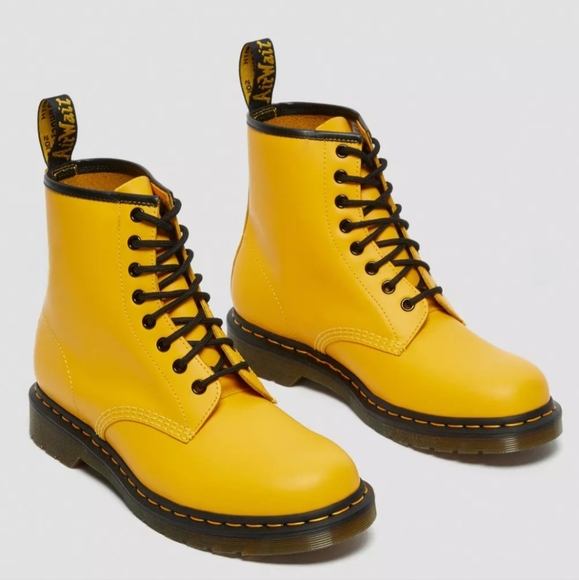 Doctor Martens "1460 Smooth Leather Lace Up Boots" Yellow | Women's Size 6 - Picture 1 of 14